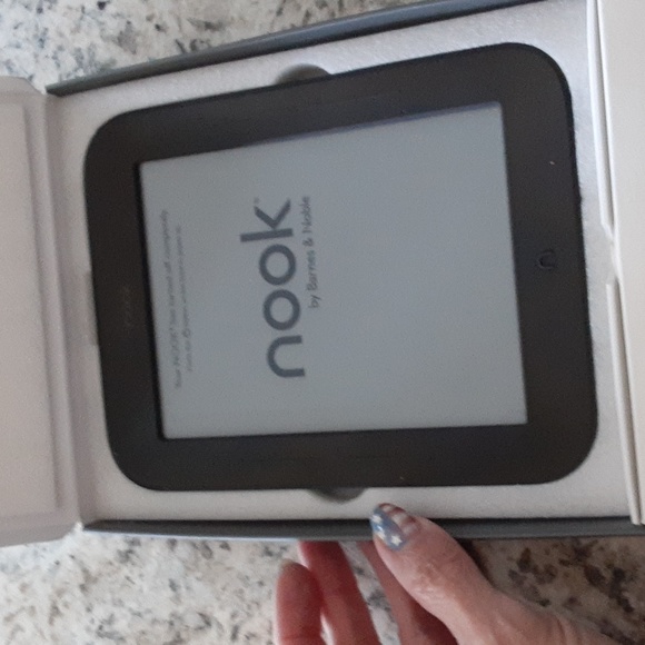 Nook Simple Touch Reader - Picture 3 of 8